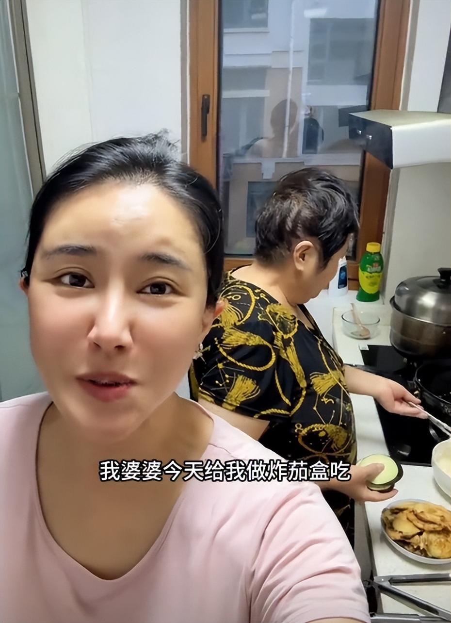 张暖雅 香港三级片女星 山东农村 果园女主人_香港女明星三级